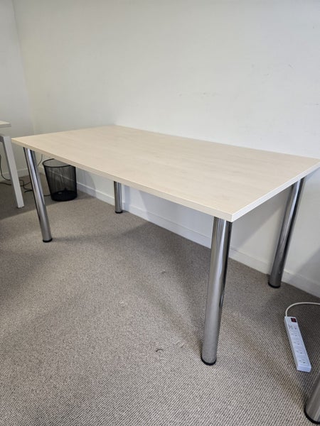Office Desk Carousel 1