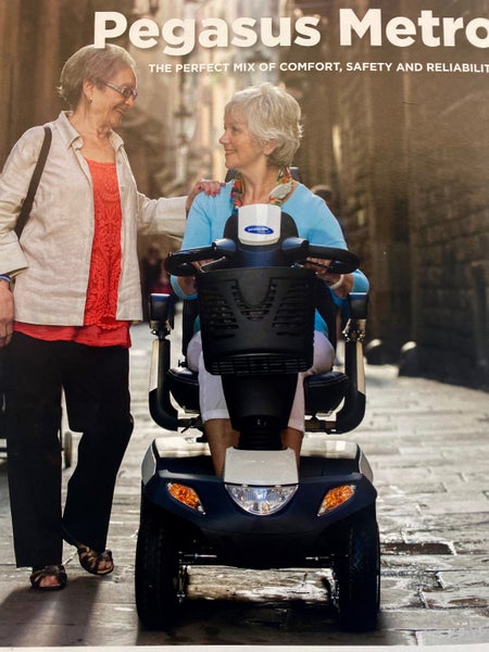 Invacare Pegasus Metro Mobility Scooter Carousel 1
