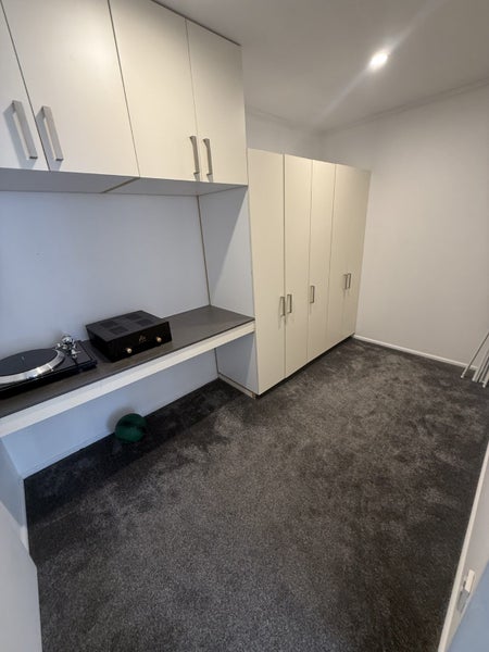 Paraparaumu Beach, 6+ bedrooms63617475082370114