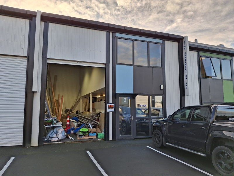 Image 1 of 6