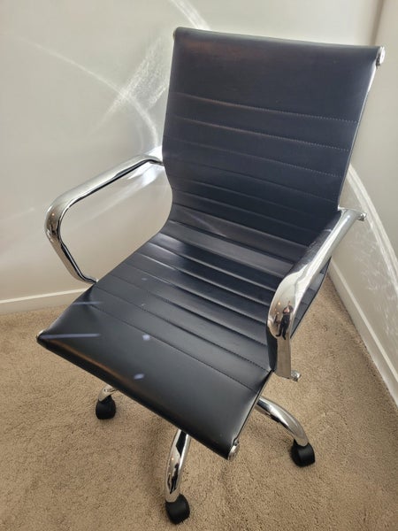 Office / Desk Chair Carousel 2