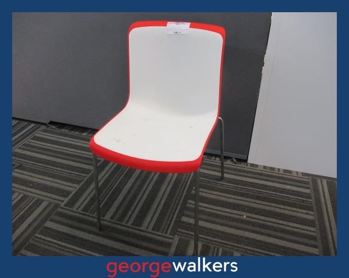 PR5977 Red/White Cafe Chair Carousel 1