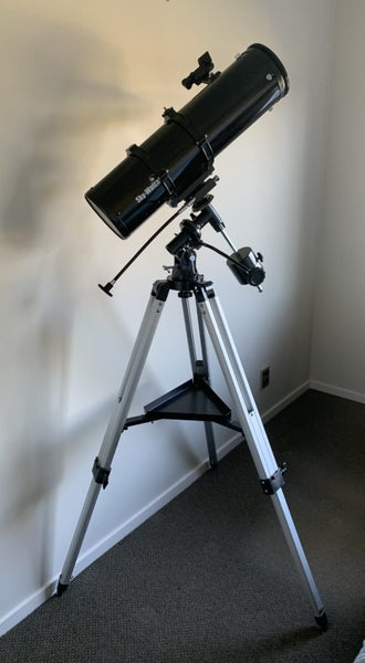 Skywatcher Explorer E130P Telescope with Stand Carousel 1