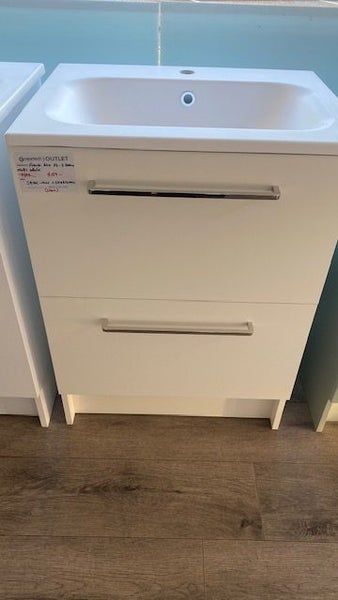 600 2 DRAW FLOORSTANDING VANITY IN MATTE WHITE WITH MATTE WHITE VIA BASIN Carousel 1