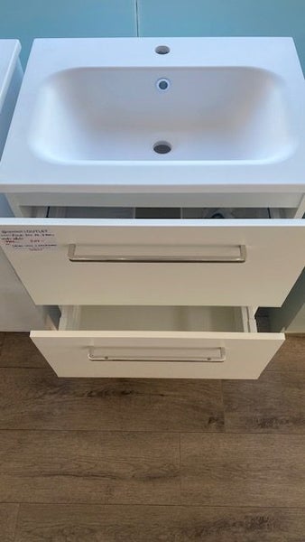 600 2 DRAW FLOORSTANDING VANITY IN MATTE WHITE WITH MATTE WHITE VIA BASIN Carousel 2