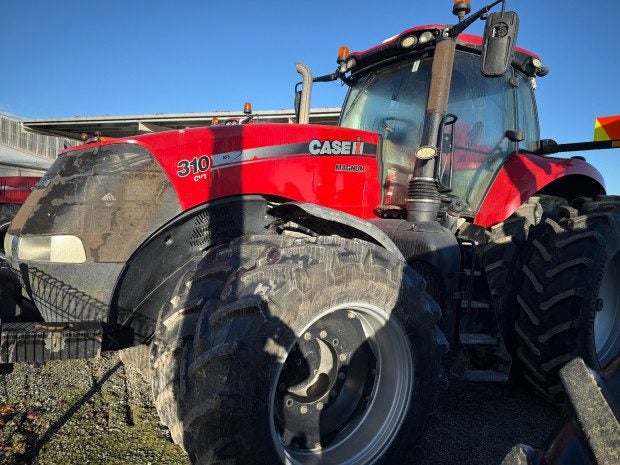 Case IH Magnum 310 CVT Carousel 2
