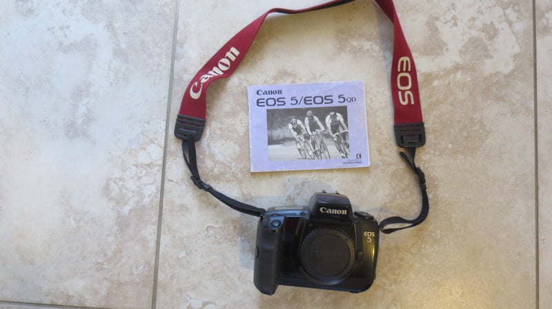 CANON EOS 5 28 - 80 ZOOM LENS Carousel 1