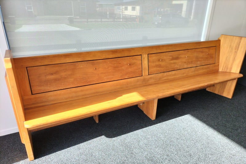 Beautiful 3m Rimu Church Pew – Excellent Condition Carousel 2