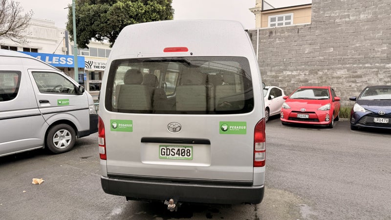 2011 Toyota Hiace Td63612858331395114