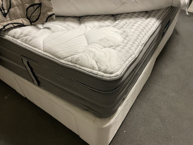 Beautyrest Superking mattress- Firm Carousel 2