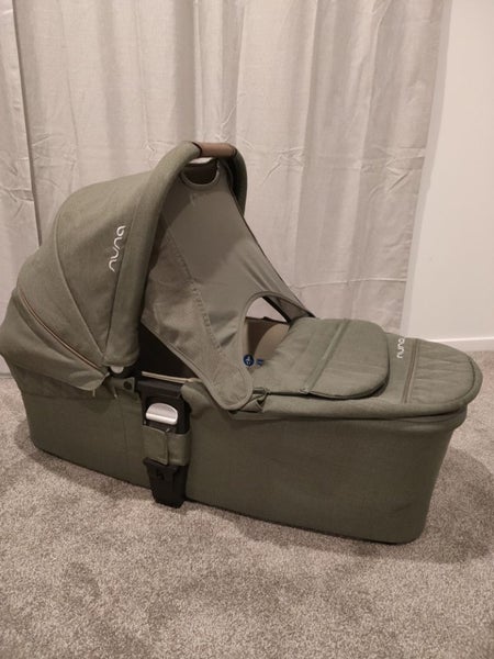 Nuna Mixx Next Carry Cot Carousel 2