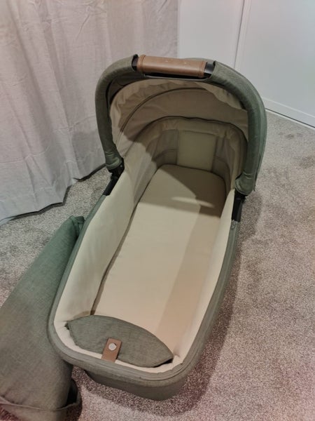 Nuna Mixx Next Carry Cot Carousel 4
