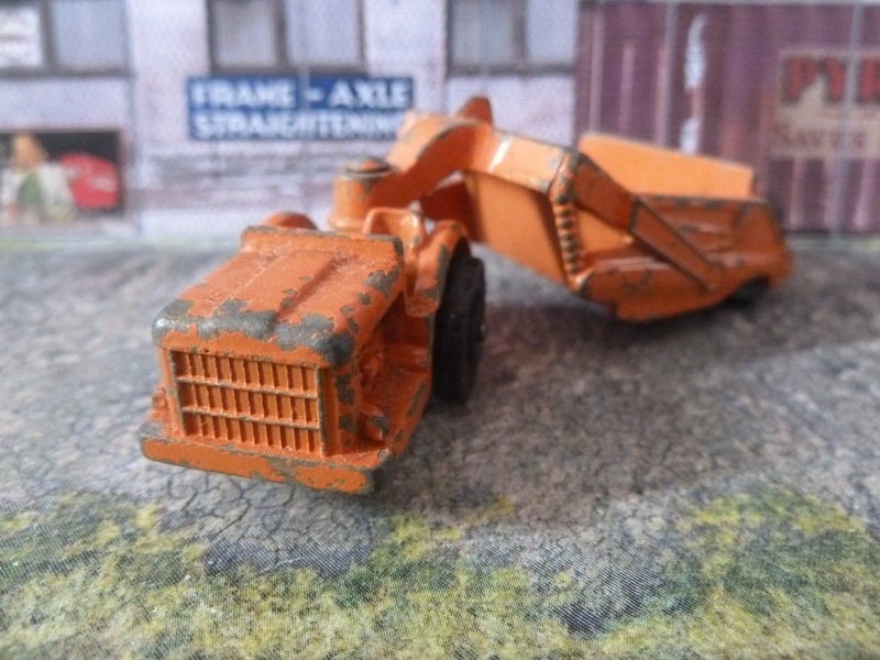 Fun Ho! #55 Tractor Scraper 1971-82 Orange Carousel 1