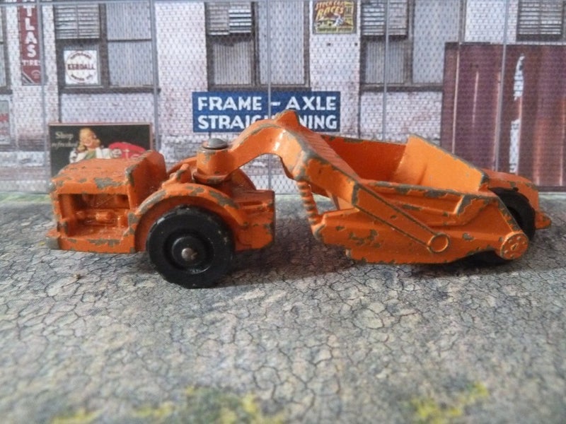 Fun Ho! #55 Tractor Scraper 1971-82 Orange Carousel 2