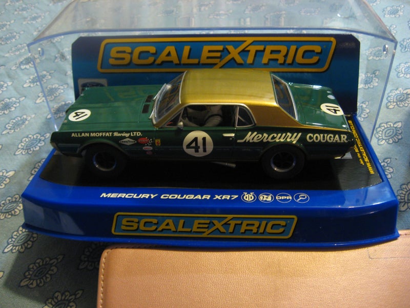 SCALEXTRIC AUSSIE SUPERCARS ALLAN MOFFAT . BOXED AS NEW + CONNECTOR STRAIGHTS Carousel 1
