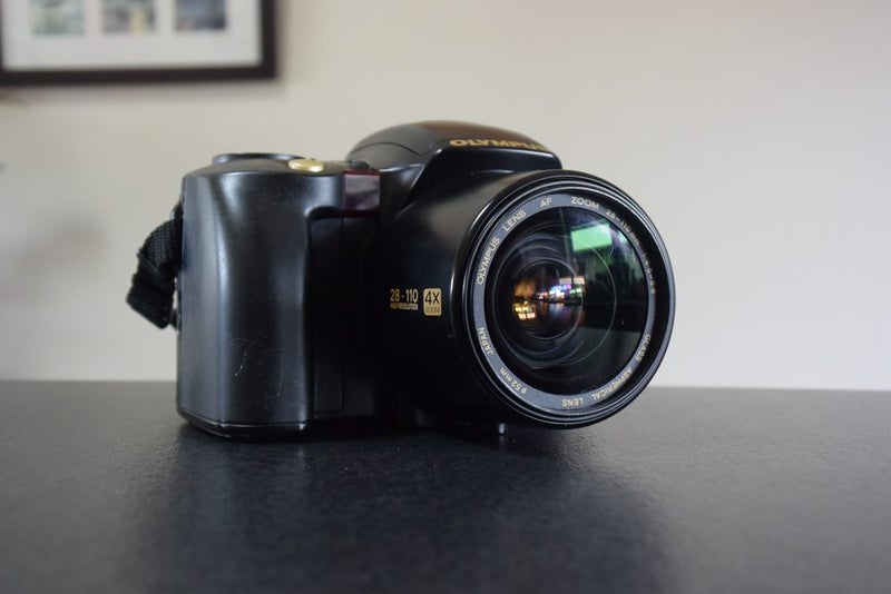 Olympus IS10 Super DLX 28-110 Superzoom *Excellent* Carousel 1