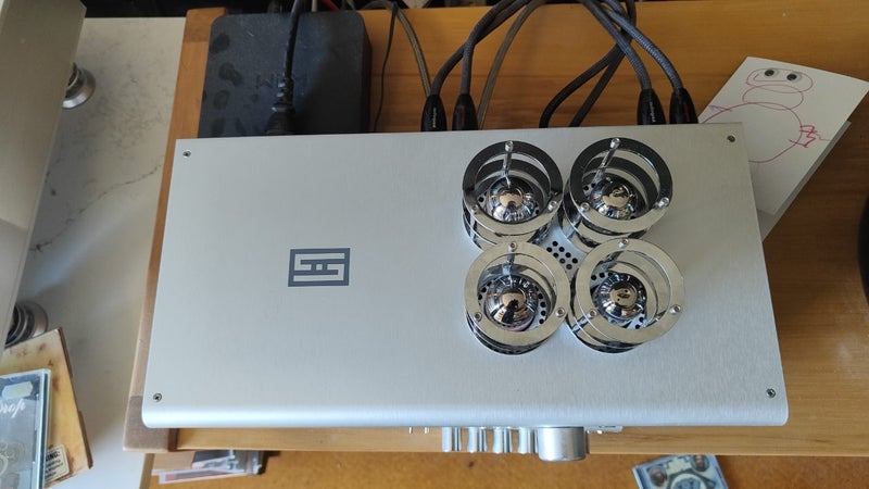 Schiit Audio Freya tube preamp v.1 Carousel 2