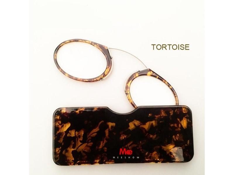 New Portable Clip Nose Wallet Reading Glasses With Case 3 Colors Mini Carousel 1