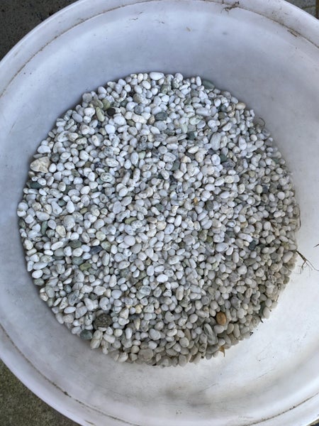 Aquarium Stones x 28kg Carousel 2