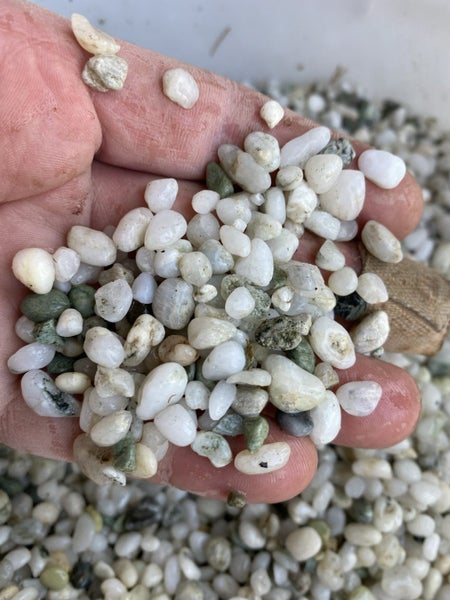 Aquarium Stones x 28kg Carousel 1