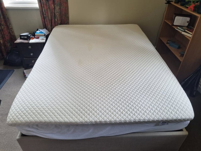 Premium Eco-Friendly Latex Queen Bed and Slat Frame + Optional Bedding Included63614031927425111