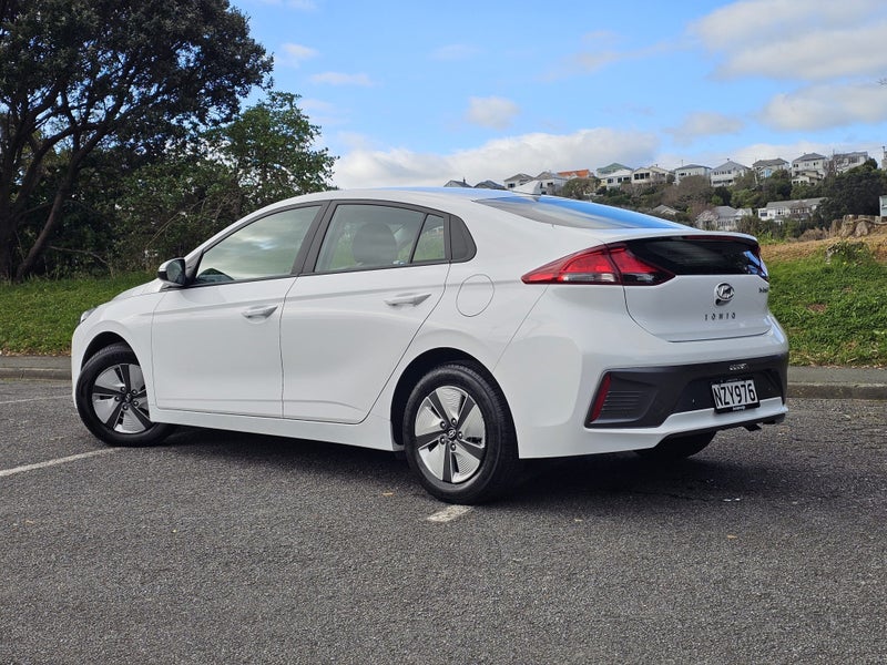 2022 Hyundai IONIQ 1.6L Petrol Hybrid63612860178947111
