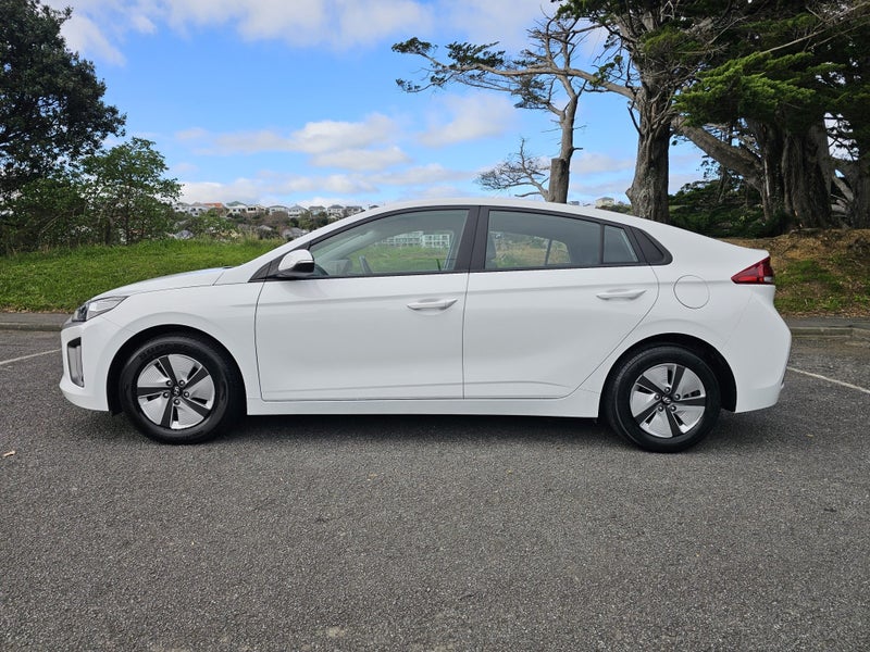 2022 Hyundai IONIQ 1.6L Petrol Hybrid63612860178947112