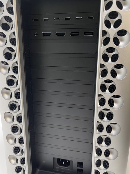 Mac Pro M2 ULTRA - MAXED OUT BEAST63615731989505113