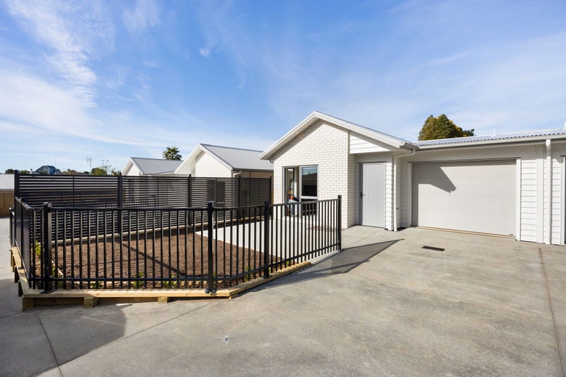 Image 1 of 19
