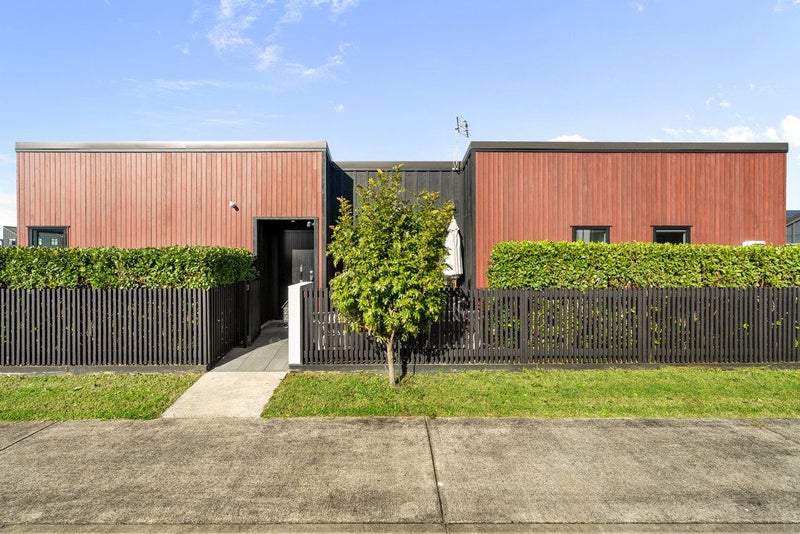 Image 1 of 25