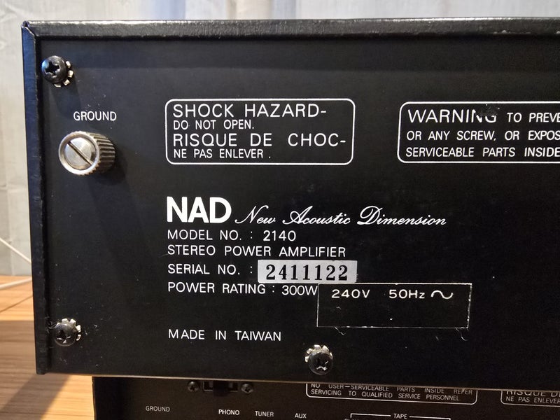 NAD 1020 & 2140 Pre-amp/Power amp Carousel 16