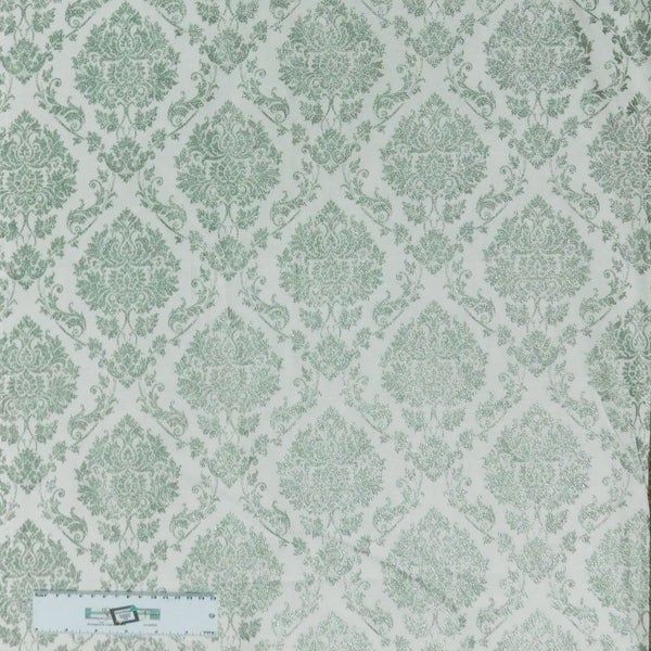 Quilting Patchwork Sewing Fabric White with Metallic Silver 50x55cm FQ New Carousel 4