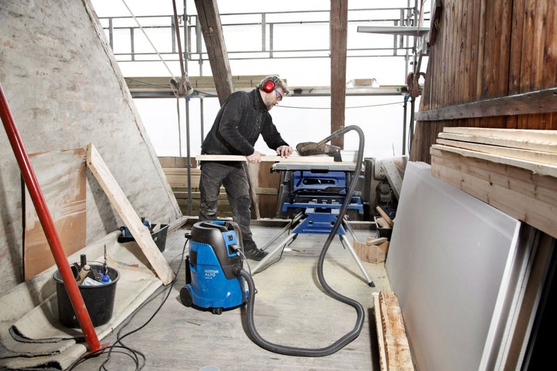 Nilfisk Light Industrial Vacuum/Dust Extractor 25L Carousel 3