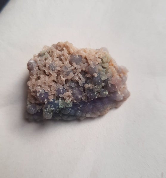 #1 - Botroyoidal chalcedony (grade agate ) Carousel 2