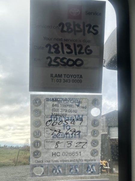 2024 Toyota Land Cruiser LX V8 - LIKE NEW63612861700610113