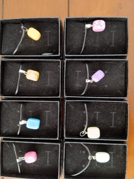 8 gemstone necklaces Carousel 1