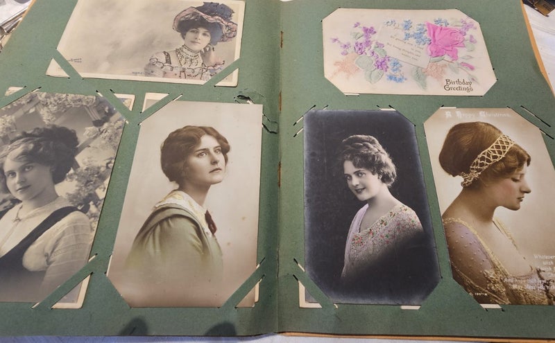 ANTIQUE ESTATE 1900S POSTCARDS ALBUM Carousel 1