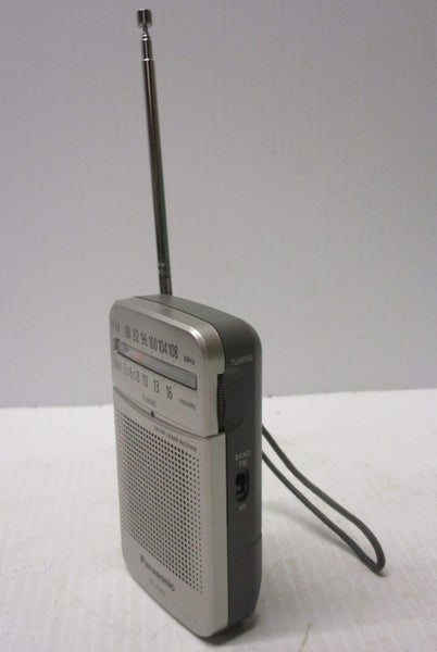 PANASONIC PORTABLE POCKET RADIO (FM-AM 2-BAND RECEIVER) Carousel 2