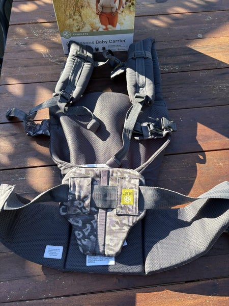 Lillebaby Complete All Seasons Baby Carrier - Twilight Leopard Carousel 4