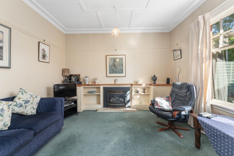 Image 3 of 31