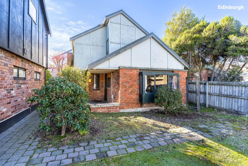 Image 1 of 20
