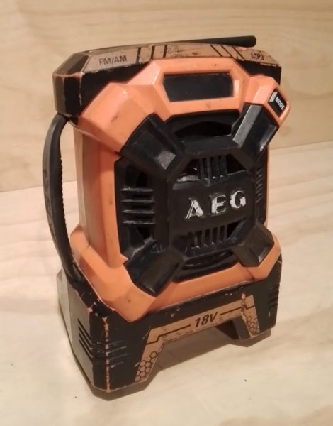18V Compact Radio Carousel 2