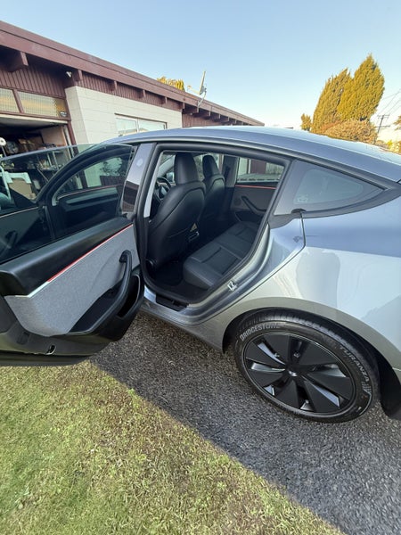 2025 Tesla Model 3 Rear Wheel Drive63612863236867113