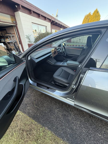 2025 Tesla Model 3 Rear Wheel Drive63612863236867114