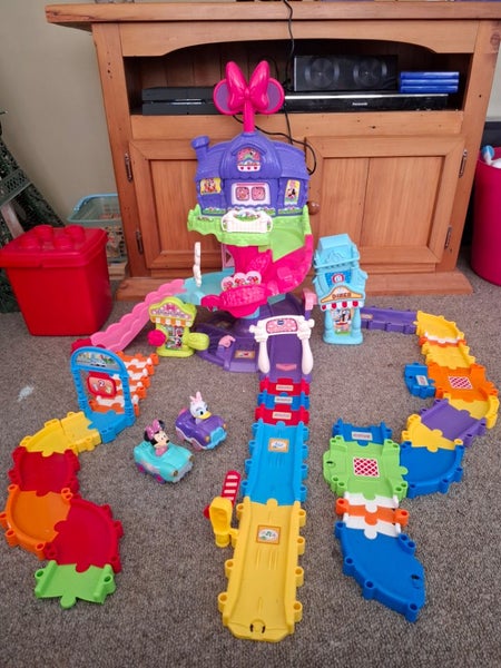 VTech toot toot drivers Minnie around town Playset and extra tracks and car Carousel 1