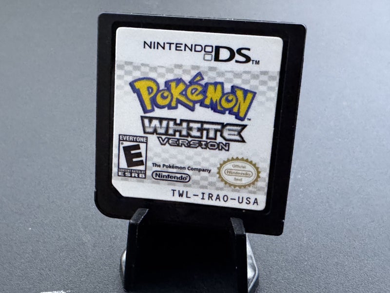 Pokémon White Carousel 1