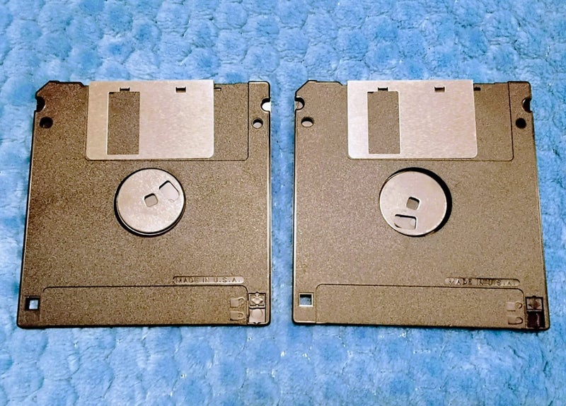 Floppy discs x2 Imation 3.5 inch. Blank. Carousel 2