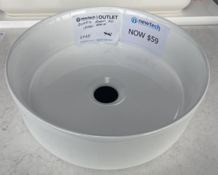 QUARTO ROUND 310 VESSEL BASIN - WHITE GLOSS **EX-DISPLAY** Carousel 1