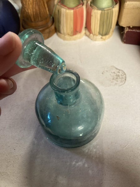 Vintage ink well and stopper Carousel 4