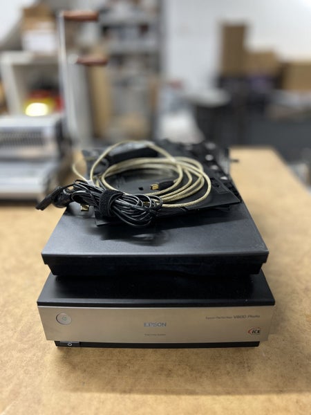 EPSON V800 Photo and Film Scanner Carousel 2